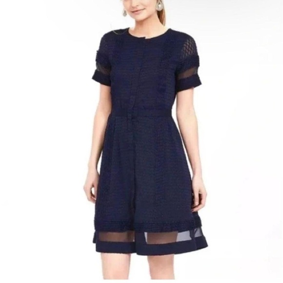 Banana Republic Geo Lace Sheer-Panel Dress 12 Pockets - Picture 2 of 11